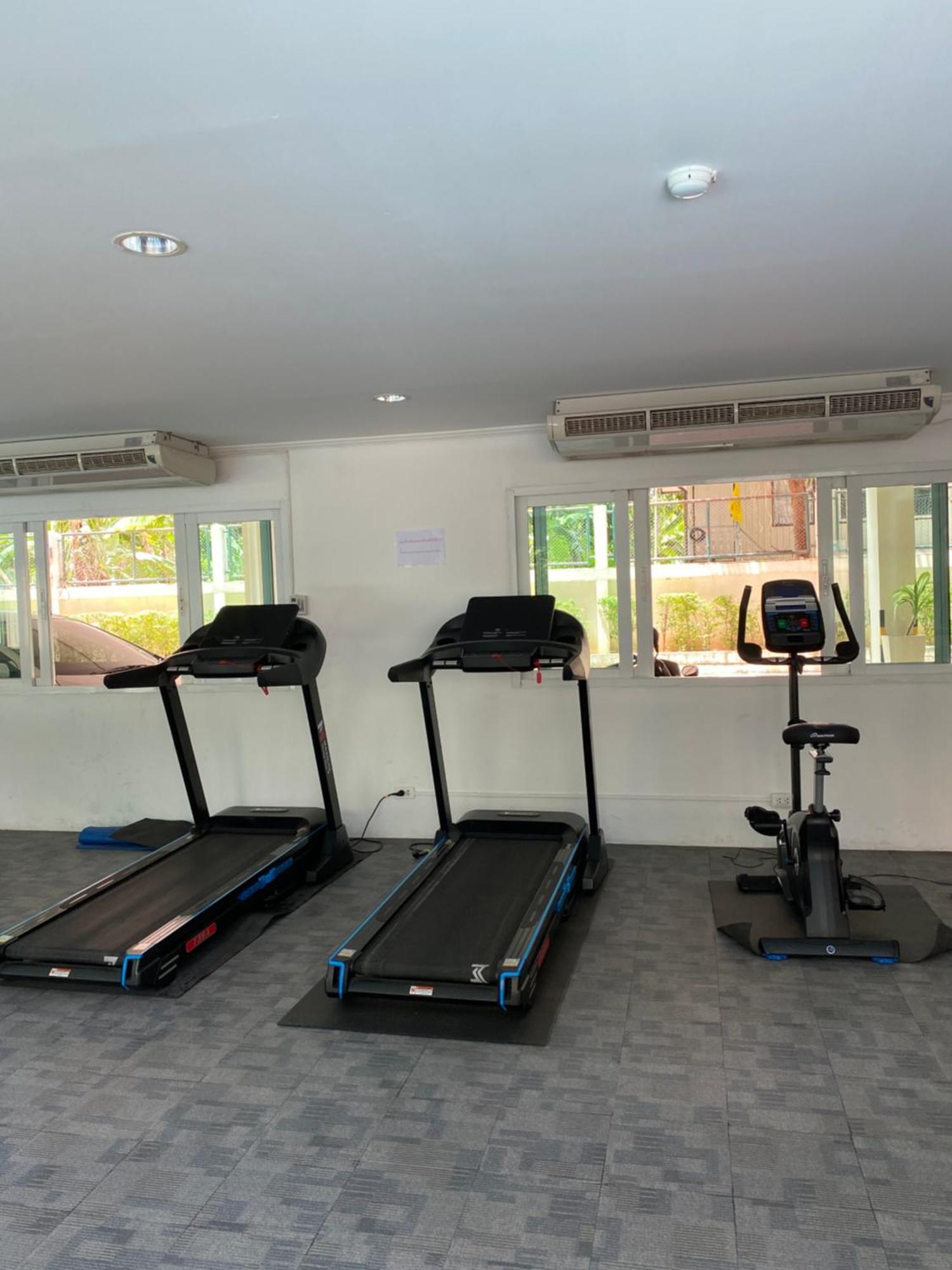 Baan Klang Condo Hotel Хуахін Екстер'єр фото