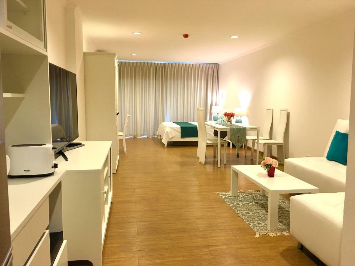 Baan Klang Condo Hotel Хуахін Екстер'єр фото